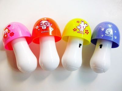 七彩蘑菇迷你风扇 时尚与实用的完美结合